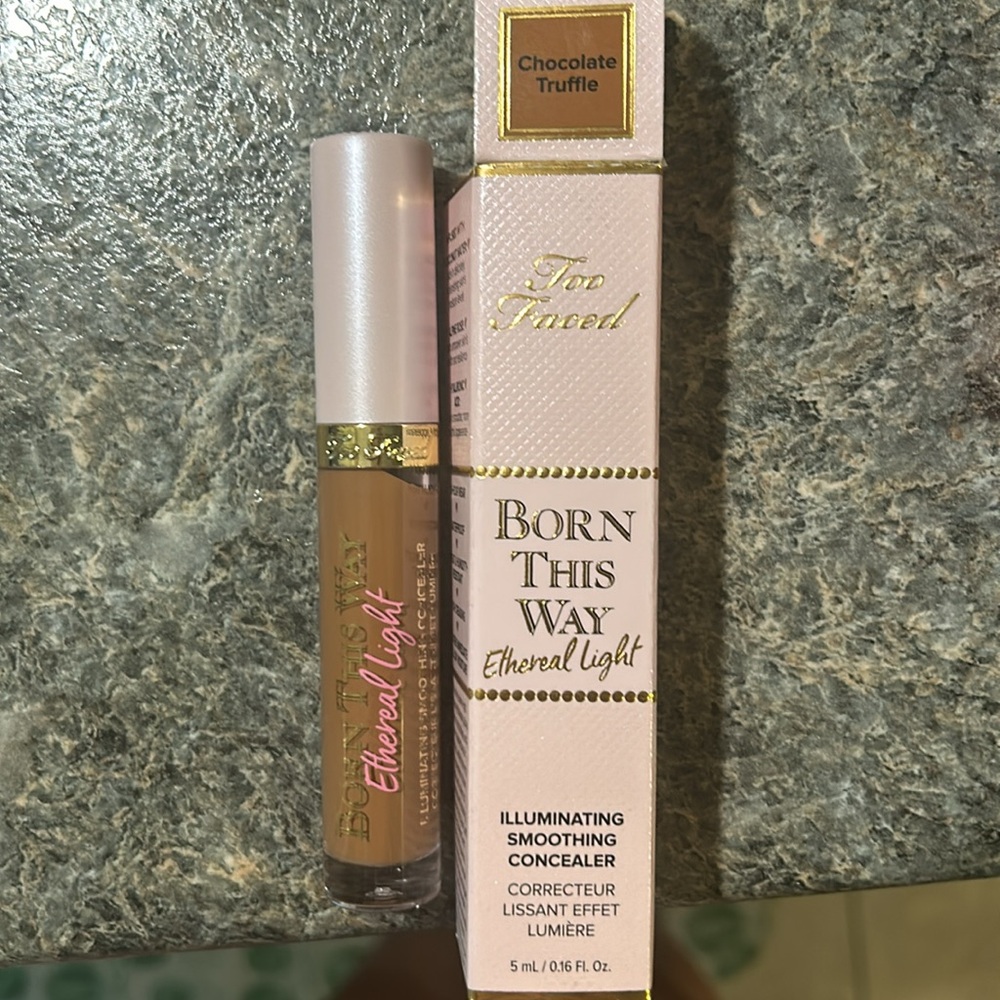 NWT Too Faced Born This Way Ethereal Light Illuminating Smoothing Concealer